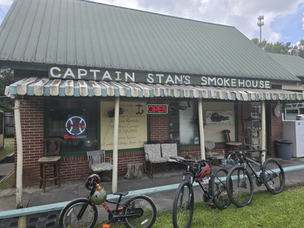 Captain Stan\\\\\\\'s Smokehouse 4
